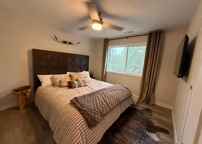 Memories And Luxury At Pine Ridge Retreat