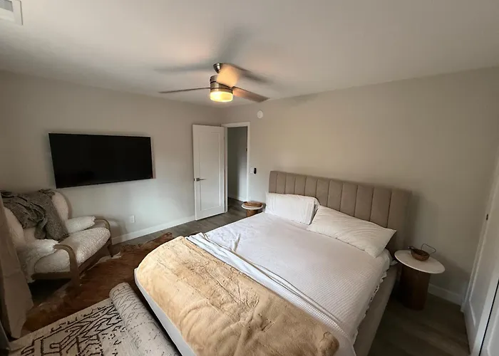 Memories And Luxury At Pine Ridge Retreat Holiday home *