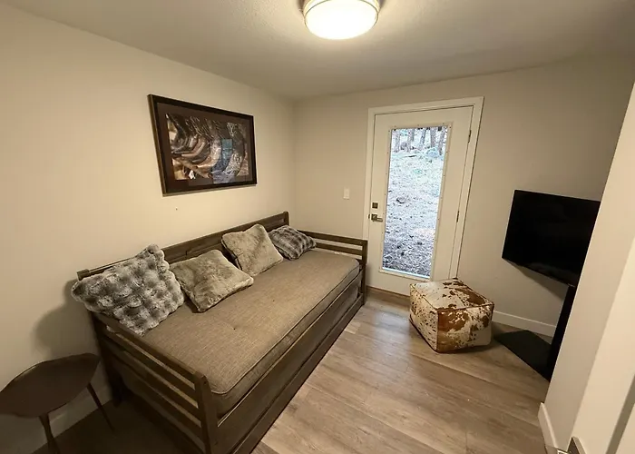 Memories And Luxury At Pine Ridge Retreat