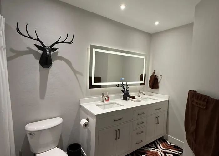 Holiday home Memories And Luxury At Pine Ridge Retreat